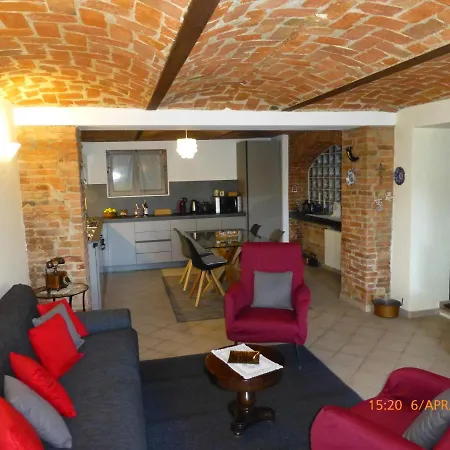 Cascina Stella Nyaraló Asti