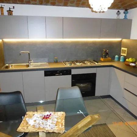 Cascina Stella بيت للعطل