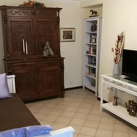 Cascina Stella بيت للعطل